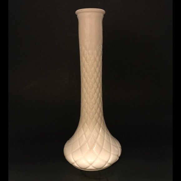 VTG Hoosier Milk Glass Vase Diamond Cut Pattern - Picture 1 of 1